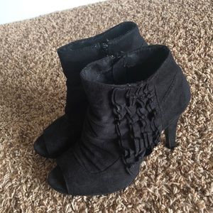 Aldo ruffle peep toe booties